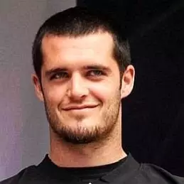 Derek Carr net worth
