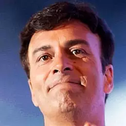 Tony Carreira net worth