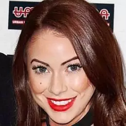 Laura Carter net worth