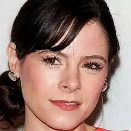 Elaine Cassidy net worth