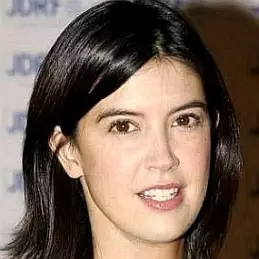 Phoebe Cates net worth