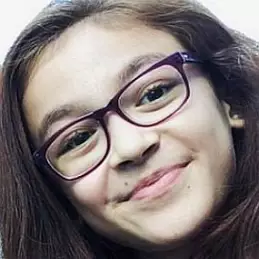 Anna Cathcart net worth