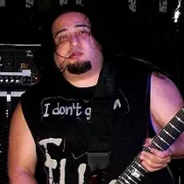 Dino Cazares net worth