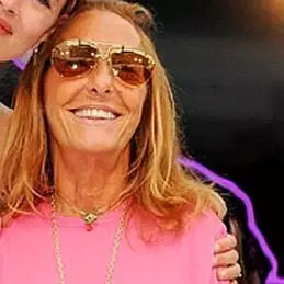 Carlyne Cerf de Dudzeele net worth
