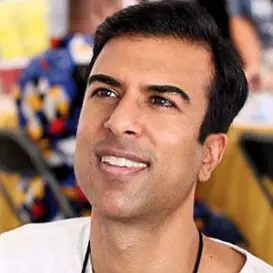 Soman Chainani net worth