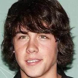 Munro Chambers net worth