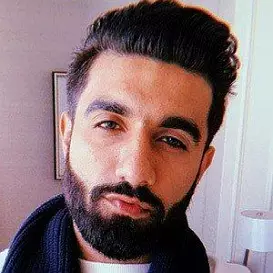 Manav Chhabra net worth