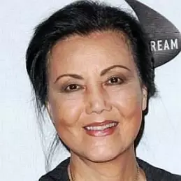 Kieu Chinh net worth