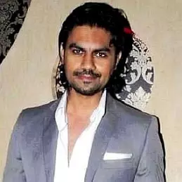 Gaurav Chopra net worth