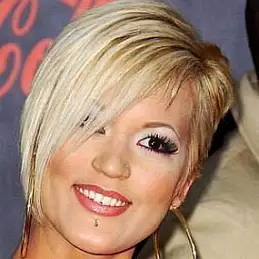 Tami Chynn net worth