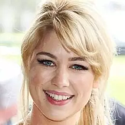 Amanda Clapham net worth