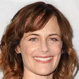 Sarah Clarke net worth