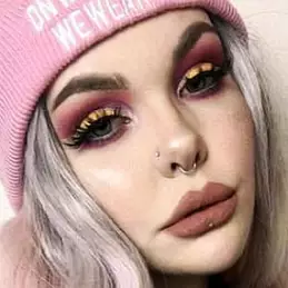 Ashleigh Clements net worth