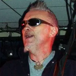 Zal Cleminson net worth