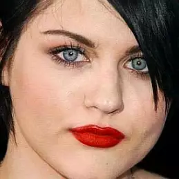 Frances Bean Cobain net worth