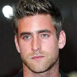 Oliver Jackson Cohen net worth