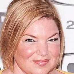Mindy Cohn net worth