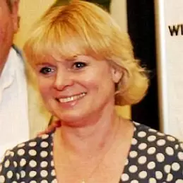 Julie Dawn Cole net worth