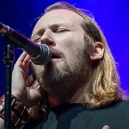 Simon Collins net worth