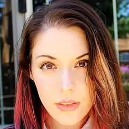 Amber Lee Connors net worth