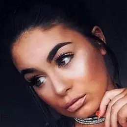 Aoife Cooksey net worth