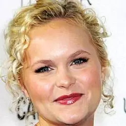 Amanda Jane Cooper net worth