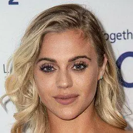 Laura Crane net worth