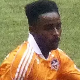 Warren Creavalle net worth