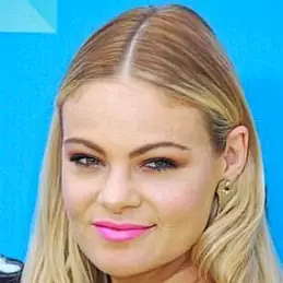 Caitlin Crosby net worth