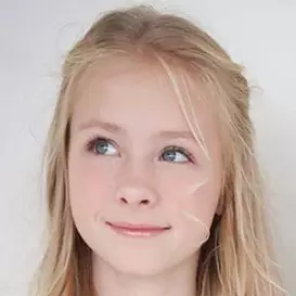 Iza Cryssanthander net worth