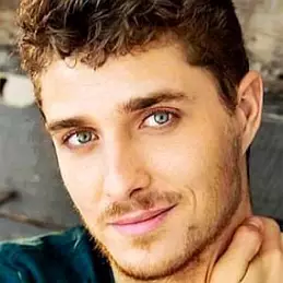 Alex Cubis net worth
