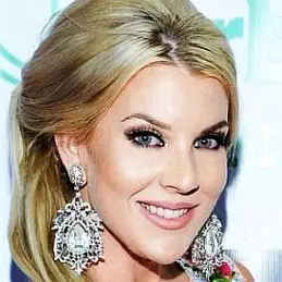 Baylee Curran net worth