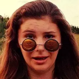 Jamie Curry net worth