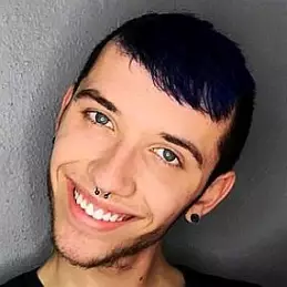 Johnny Cyrus net worth