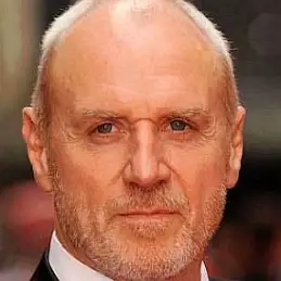 Alan Dale net worth
