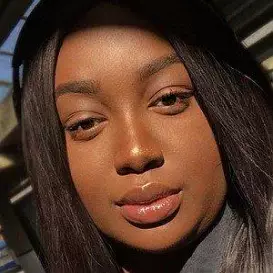 Courtney Daniella net worth