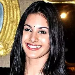 Amyra Dastur net worth