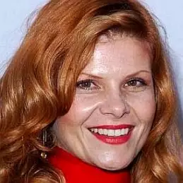 Lolita Davidovich net worth