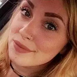 Anna Davis net worth