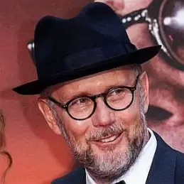 Jonathan Dayton net worth