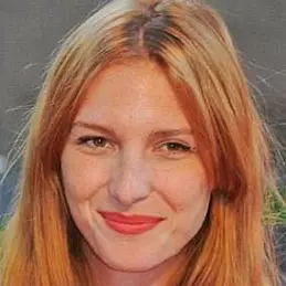 Josephine de la Baume net worth