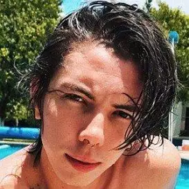 Alex de la Brena net worth