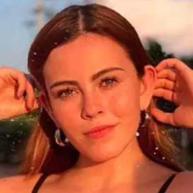 Ana Paula De León net worth