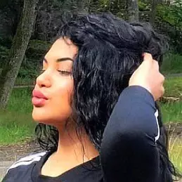 Nadine De Rivera net worth