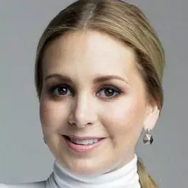 Florencia De Saracho net worth