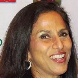 Shobhaa De net worth