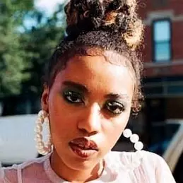 Jean Deaux net worth