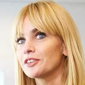 Daphne Deckers net worth