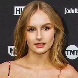 Olivia DeJonge net worth