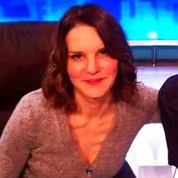 Susie Dent net worth